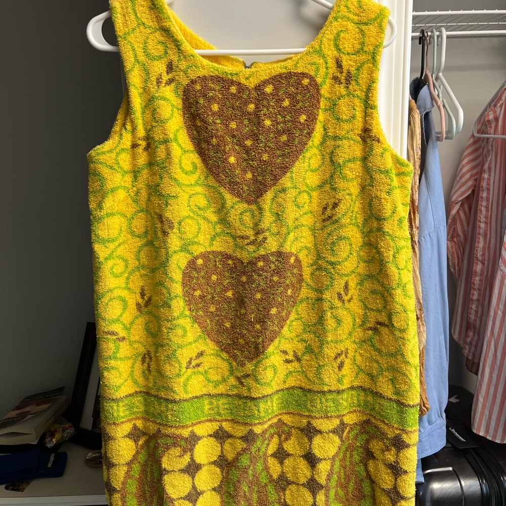 Vintage 1970’s Terrycloth Besame Kiss Me Heart Print Psychedelic Towel Dress